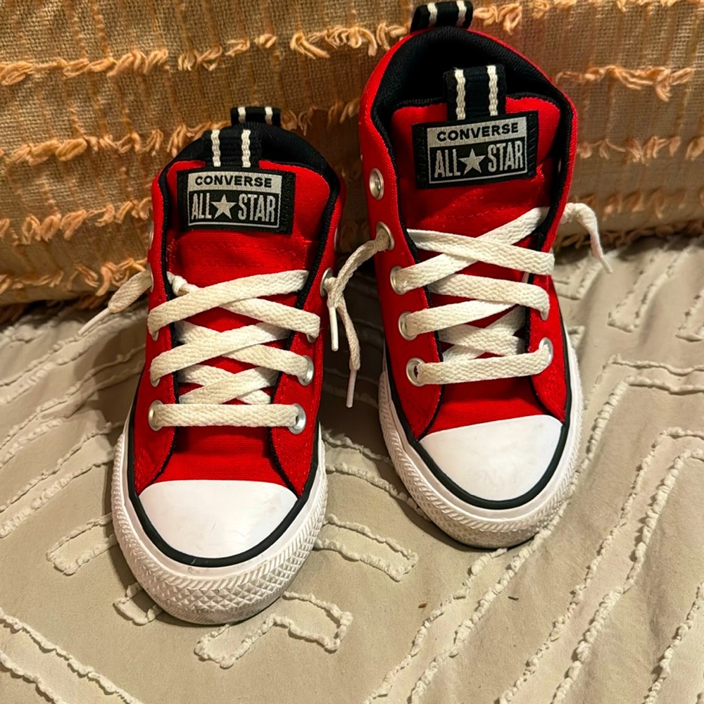 Boys Converse All Star Like New